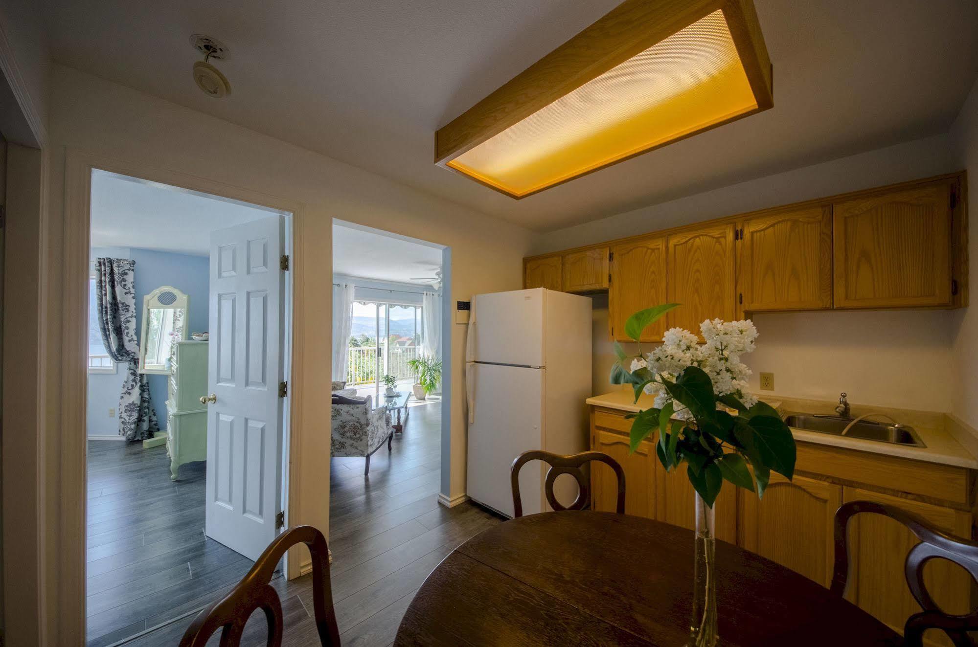 Ok Whistle Stop Bed & Breakfast Penticton Extérieur photo